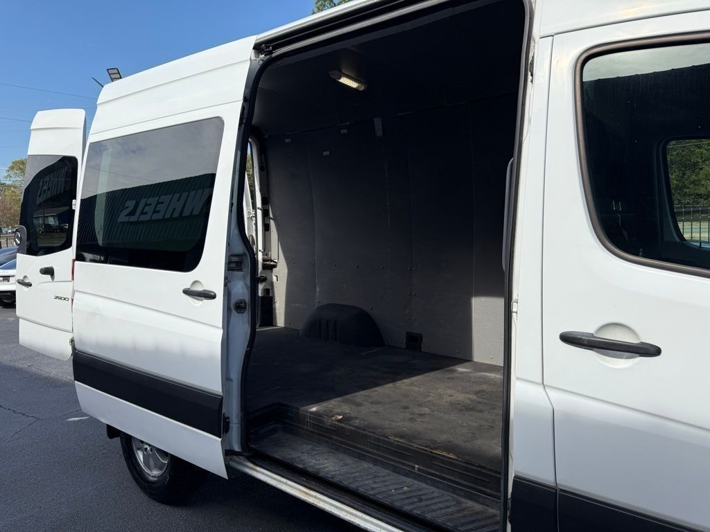 Mercedes-Benz Sprinter 2500 144-in. WB 2017