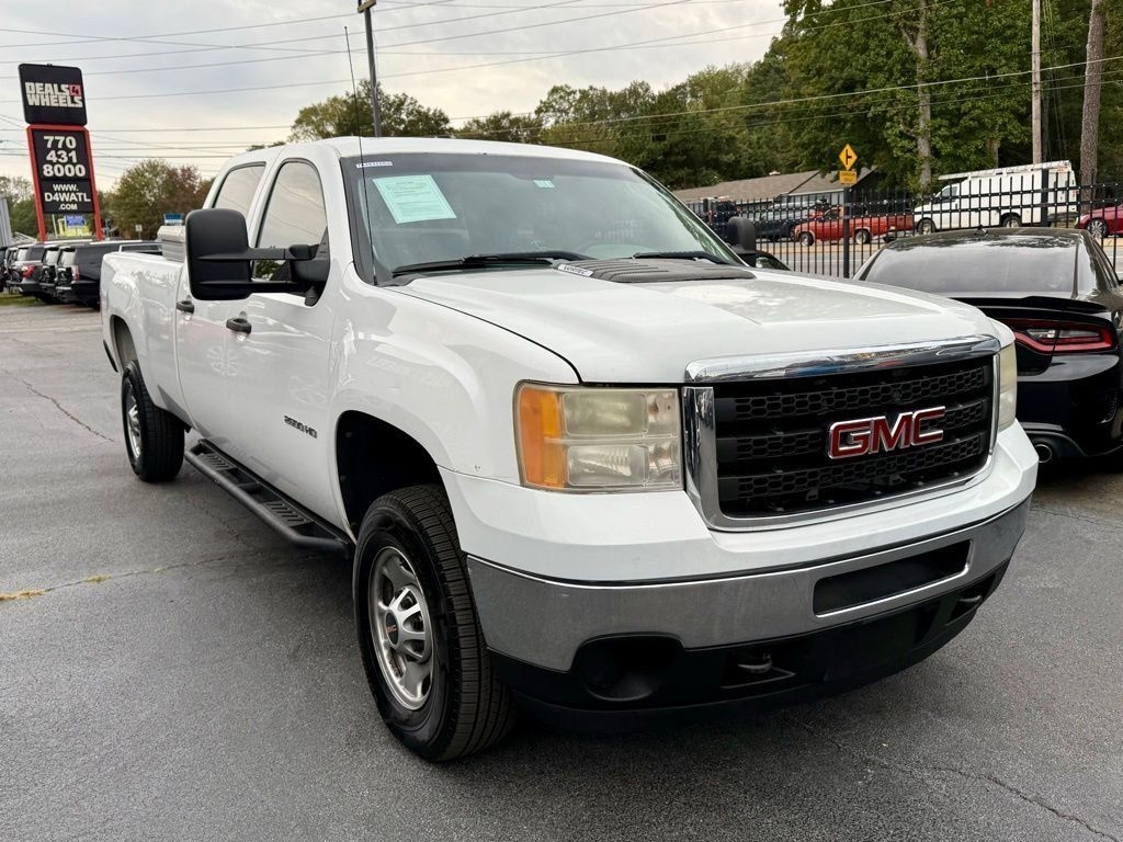 GMC Sierra 2500HD Work Truck Crew Cab 4WD 2011