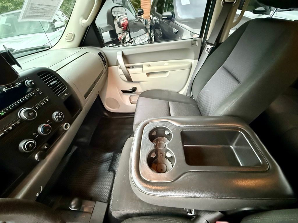 GMC Sierra 2500HD Work Truck Crew Cab 4WD 2011