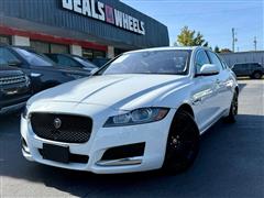 2017 Jaguar XF-Series  2017 Jaguar XF-Series