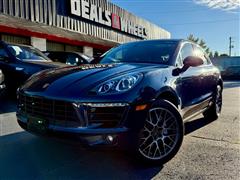 2015 Porsche Macan 