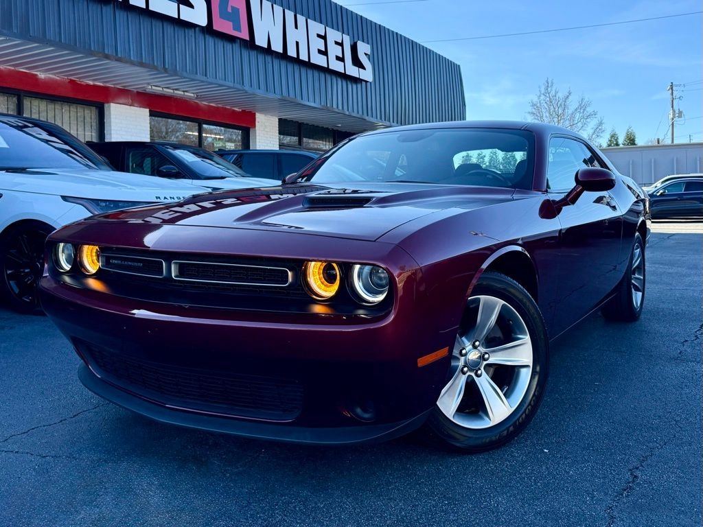 2021 Dodge Challenger SXT