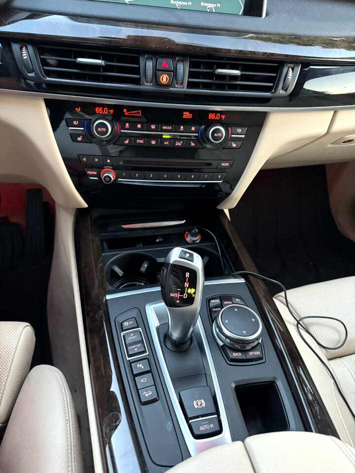 BMW X5  2015 BMW X5  2015