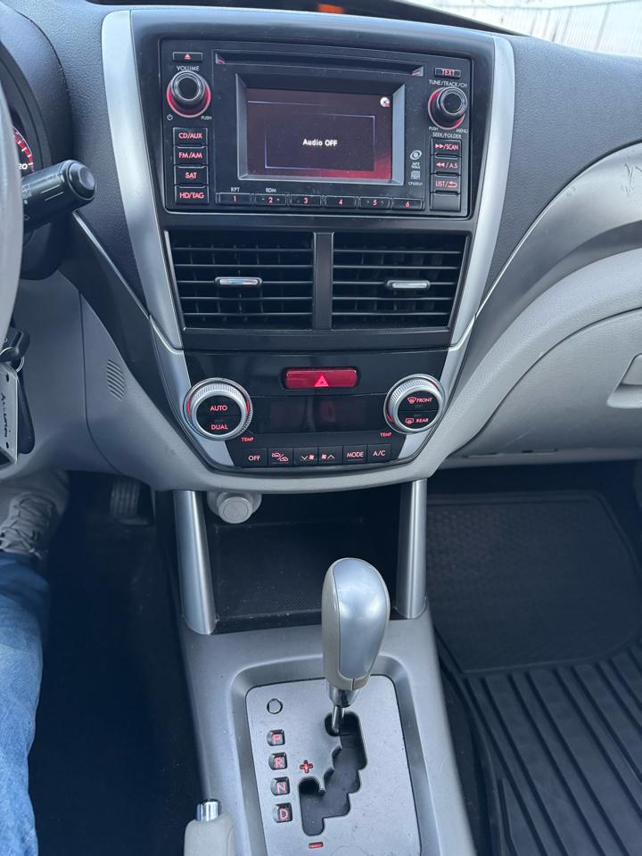 Subaru Forester  2011