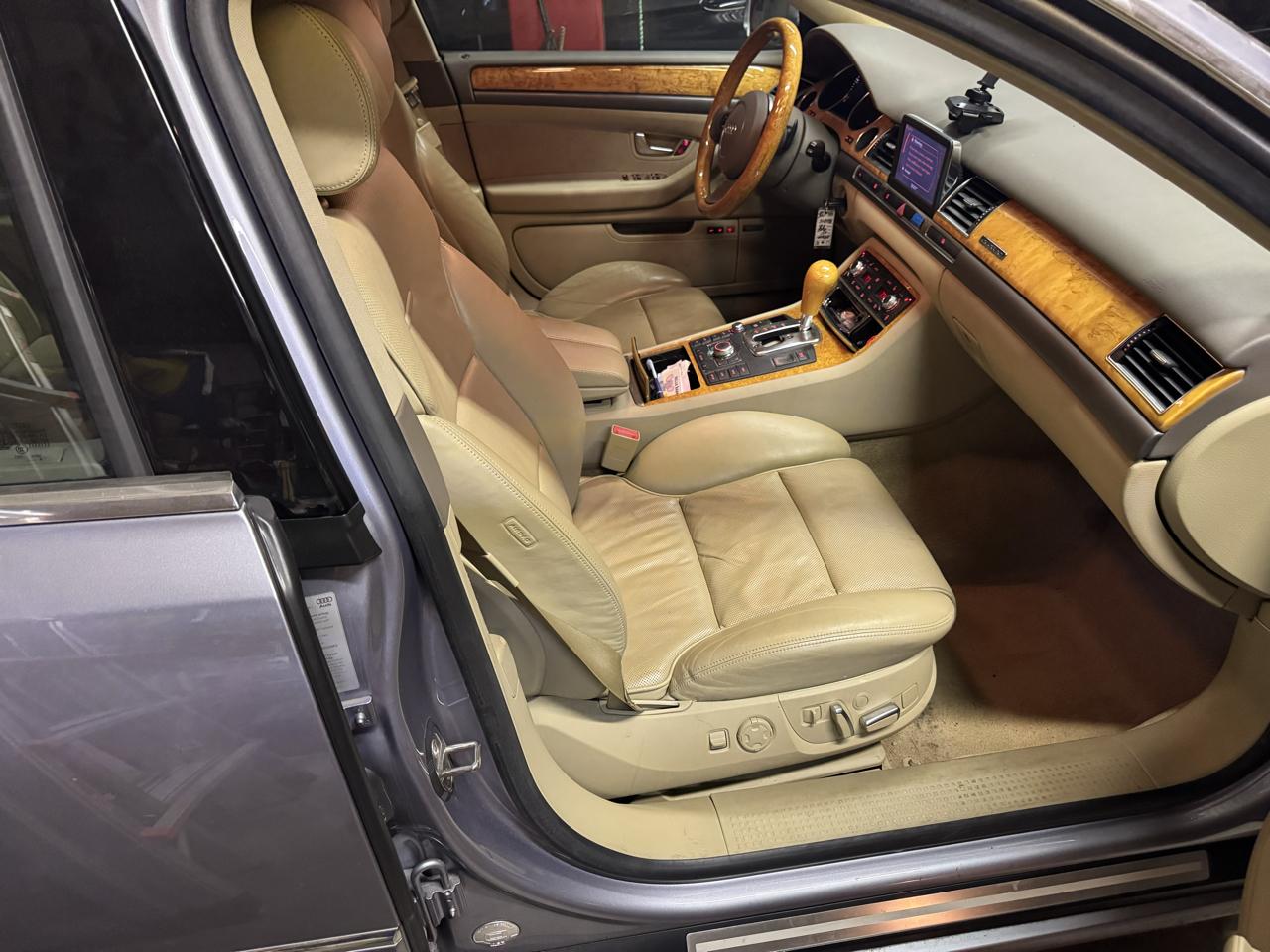 Audi A8 L quattro 2005