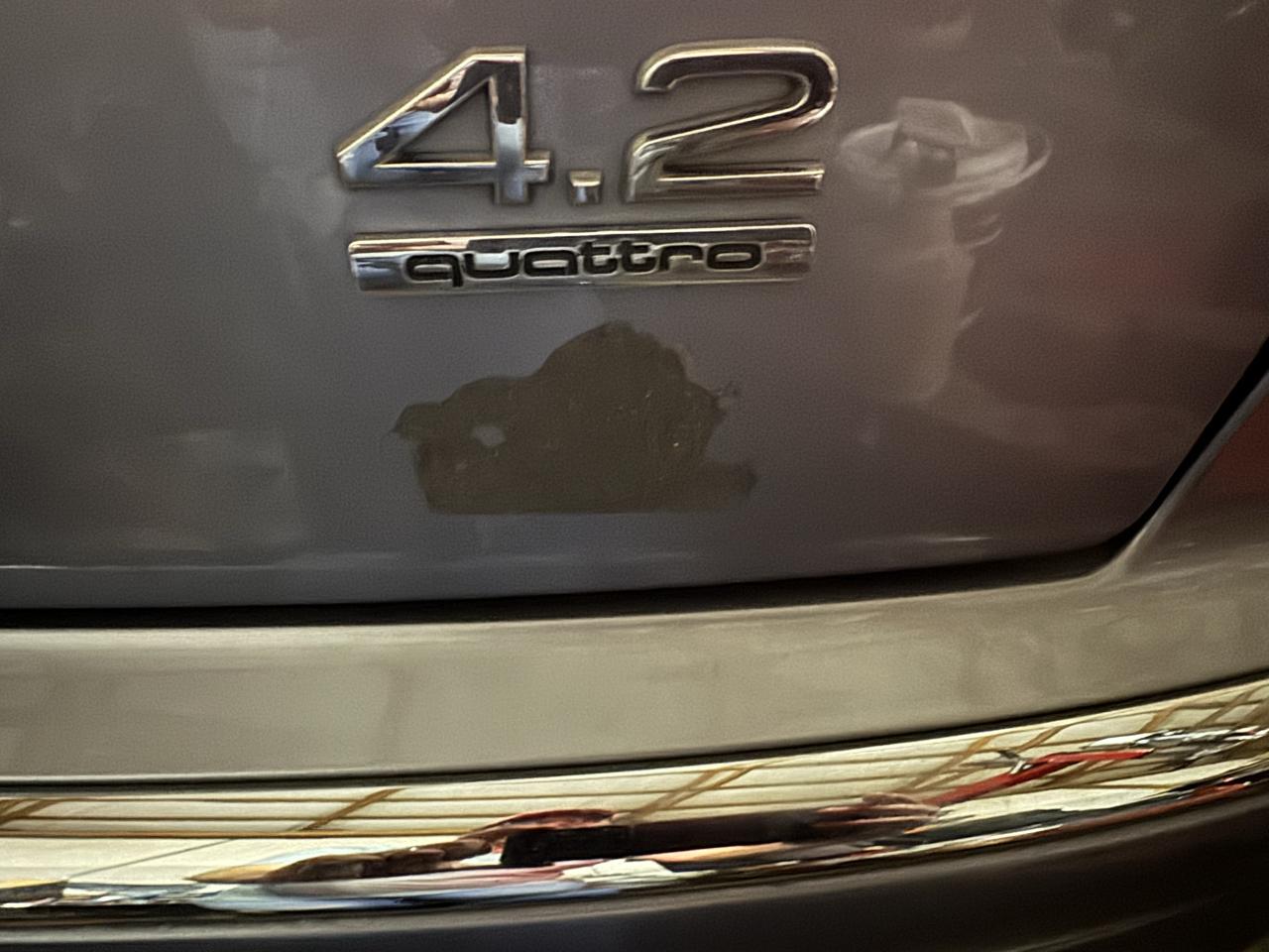 Audi A8 L quattro 2005