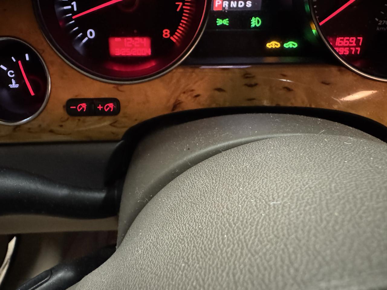 Audi A8 L quattro 2005