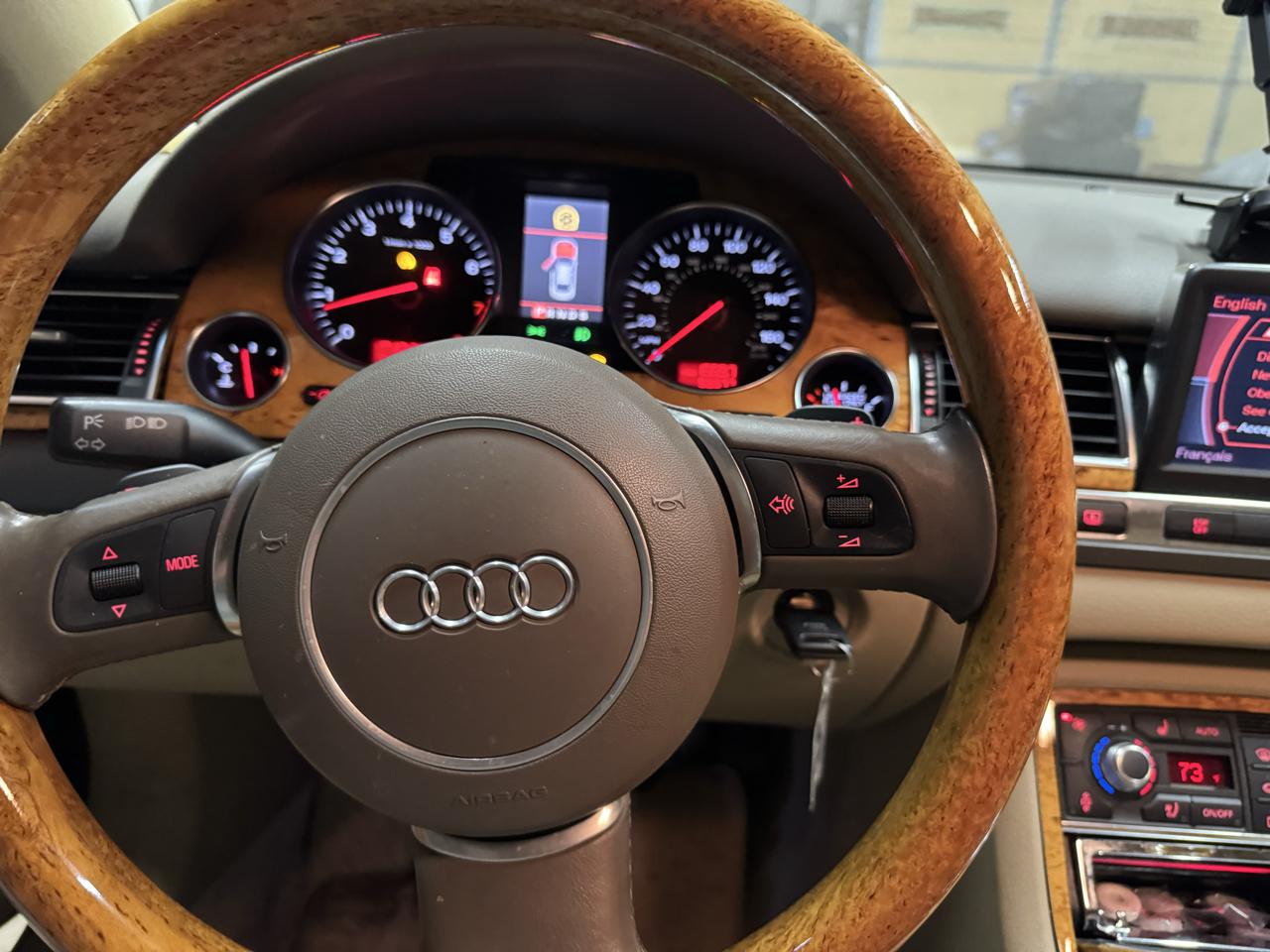 Audi A8 L quattro 2005