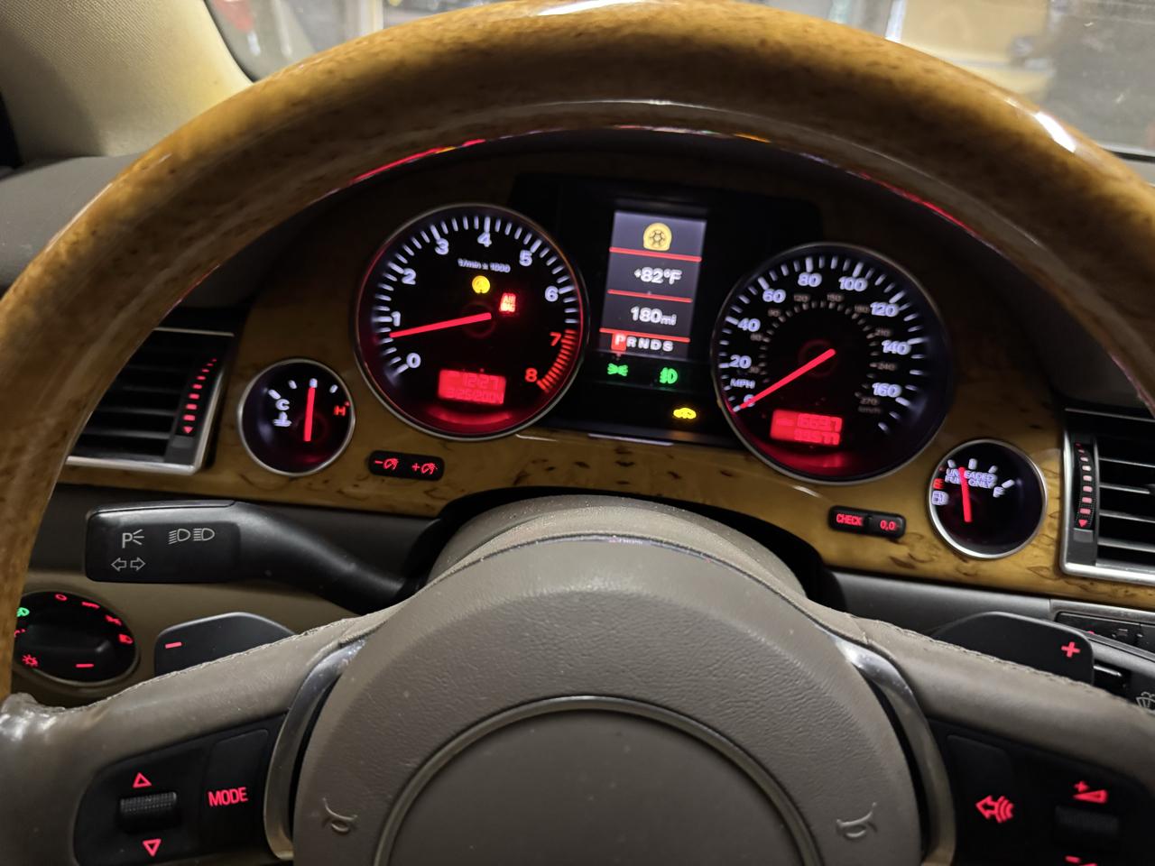 Audi A8 L quattro 2005