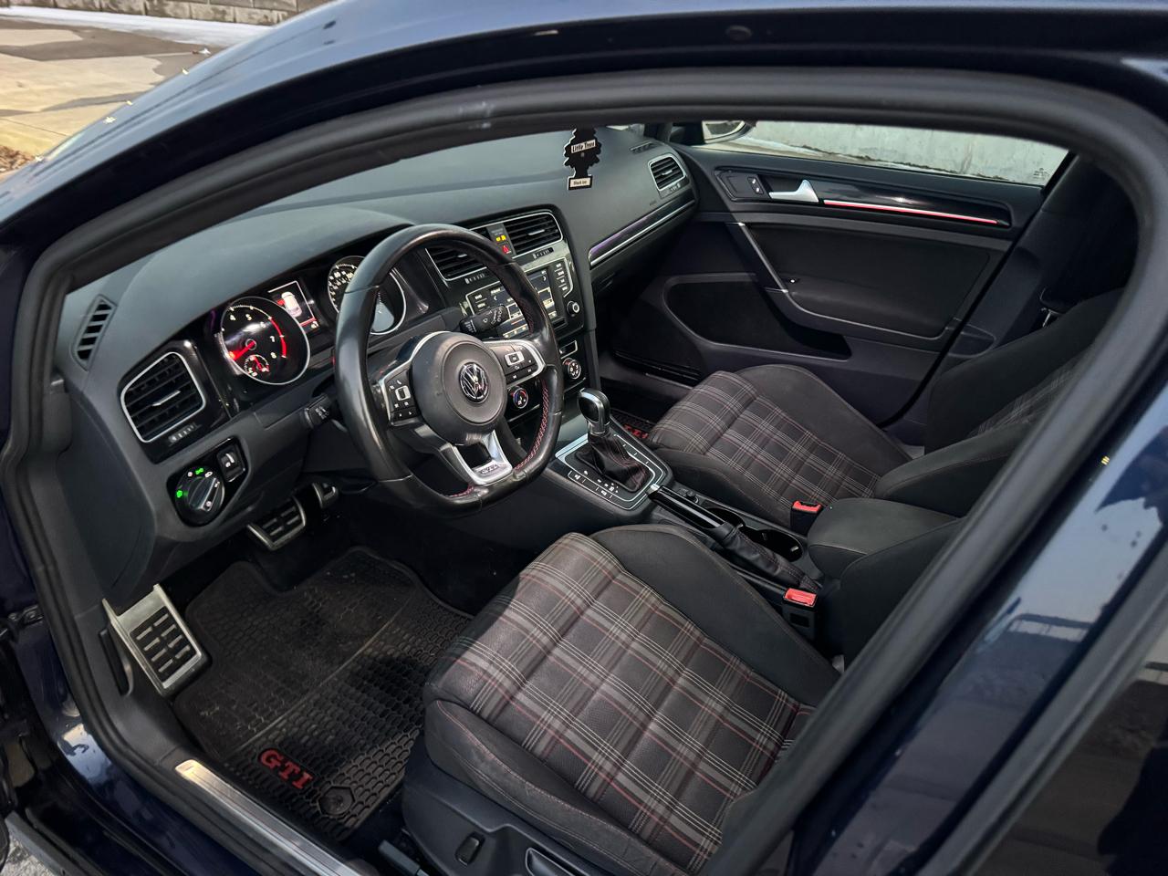 Volkswagen Golf GTI  2017