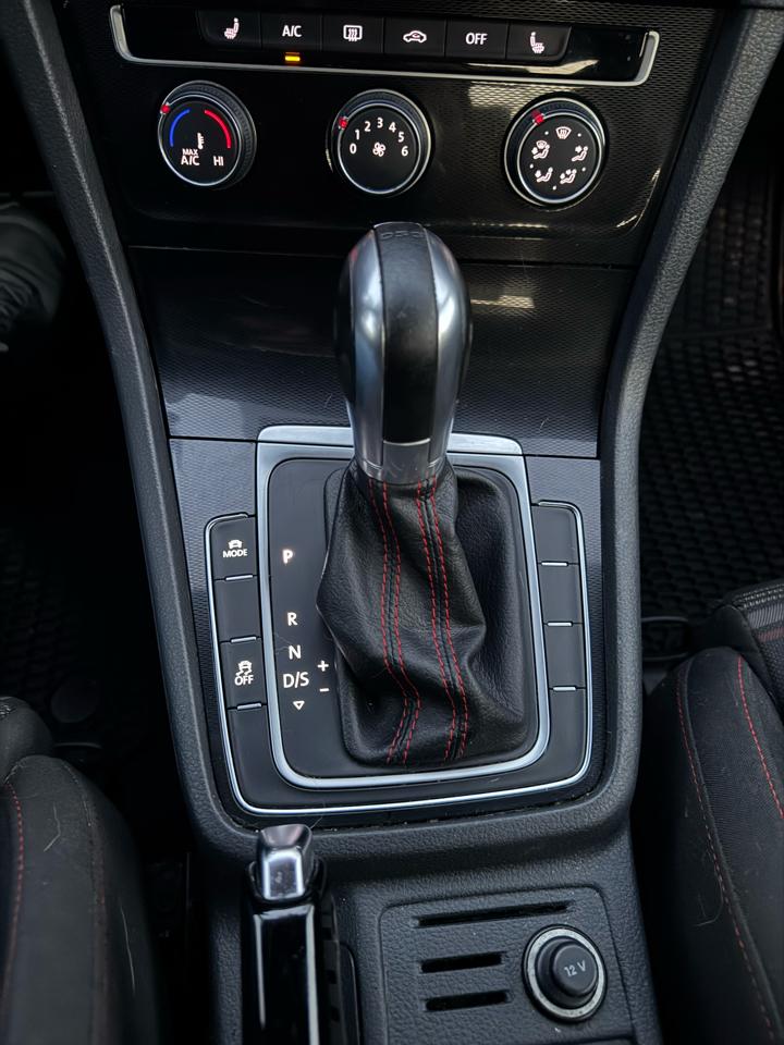 Volkswagen Golf GTI  2017
