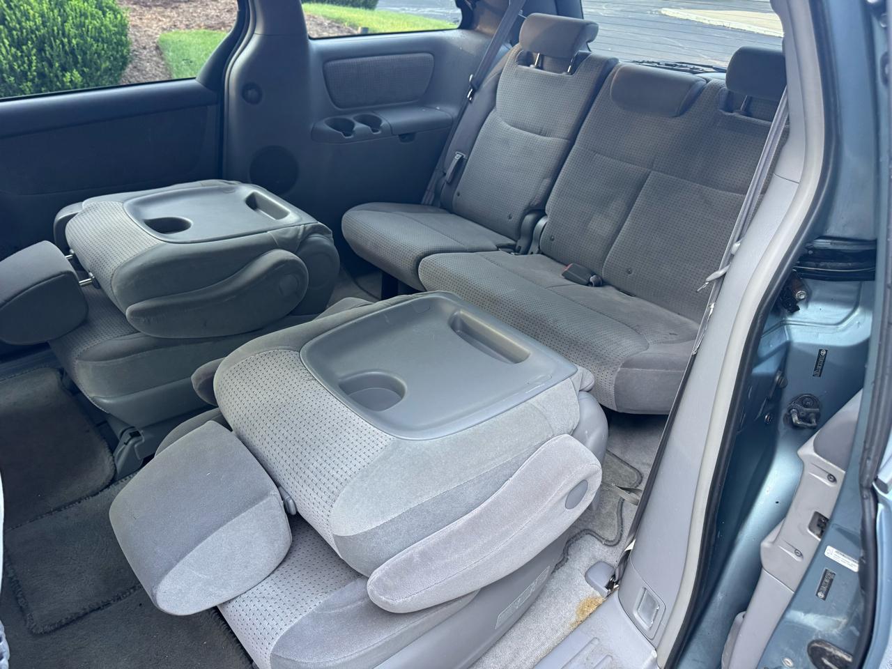 Toyota Sienna  2008