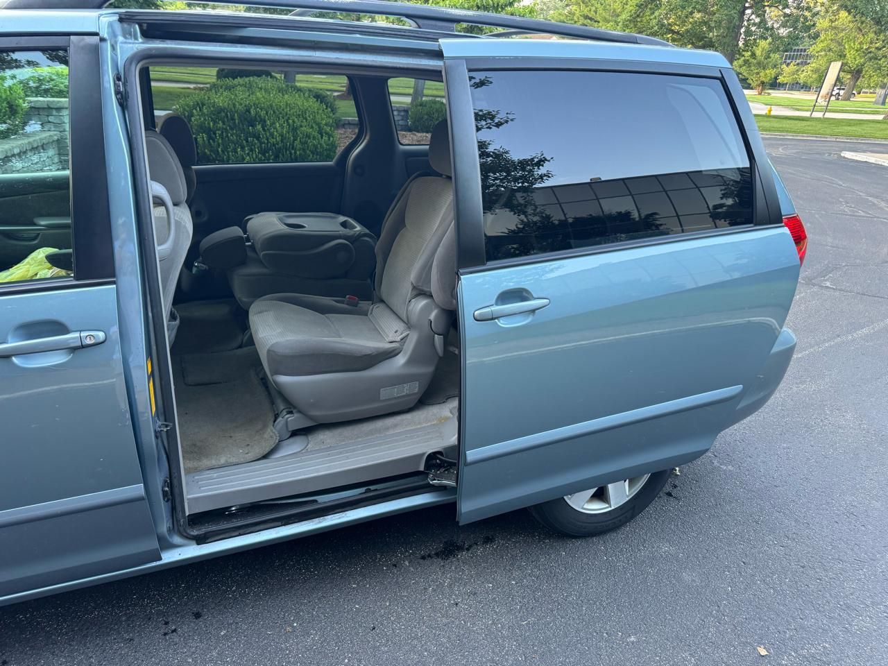 Toyota Sienna  2008