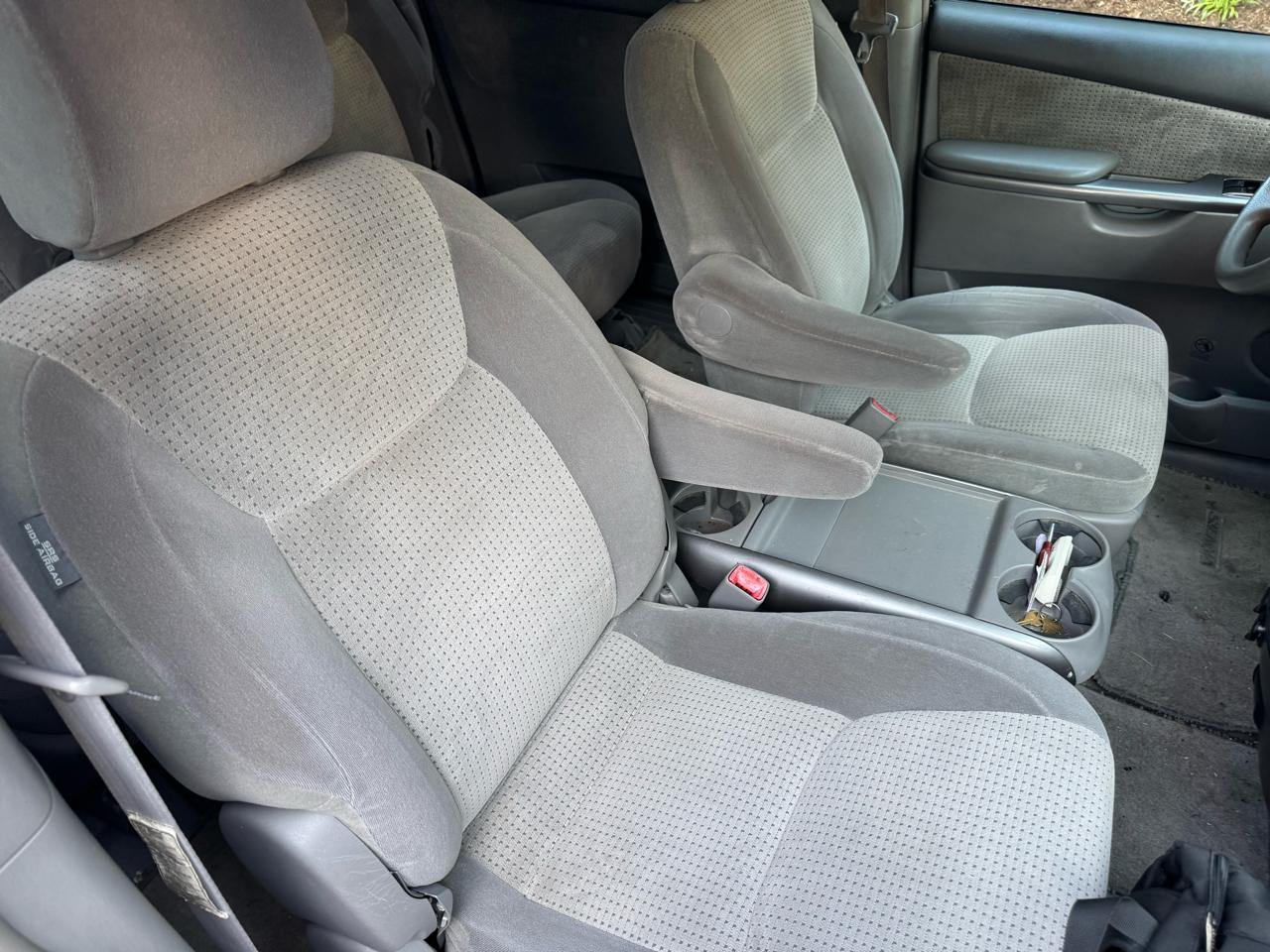 Toyota Sienna  2008