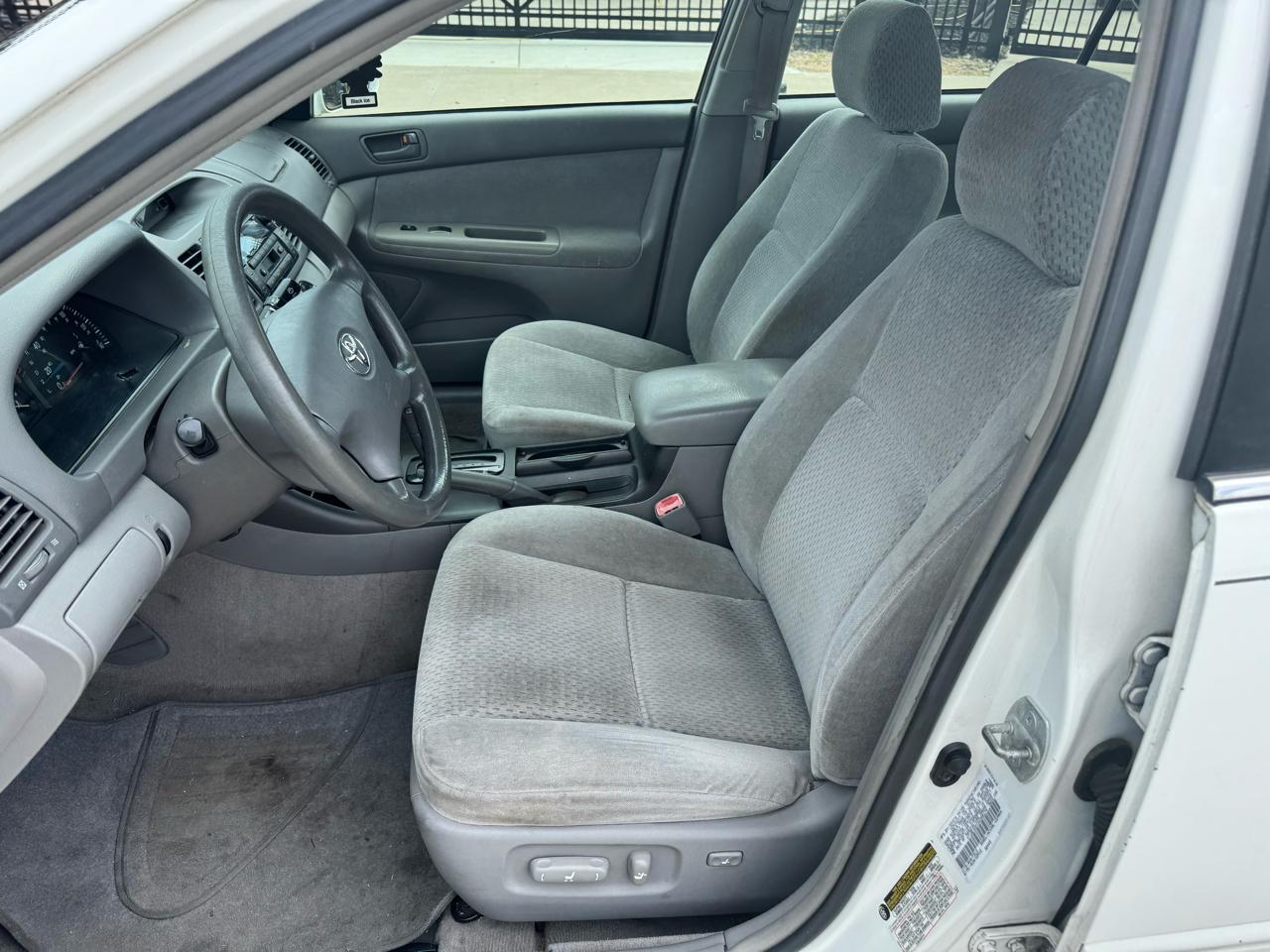 Toyota Camry  2004