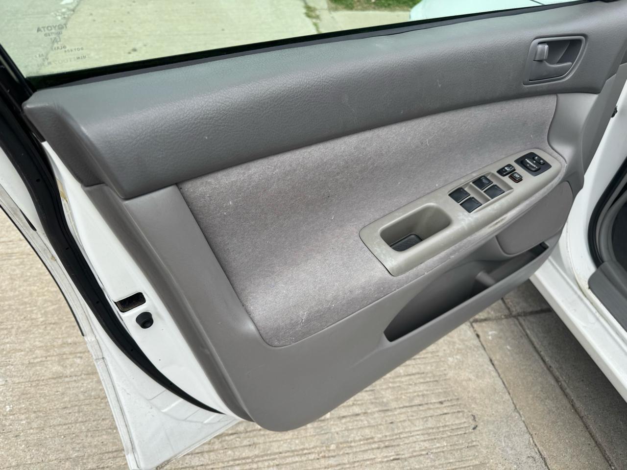 Toyota Camry  2004