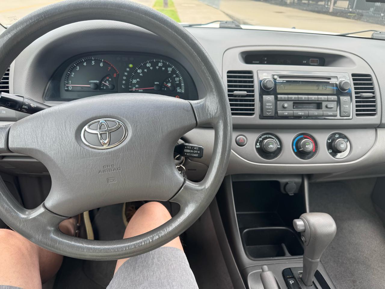 Toyota Camry  2004