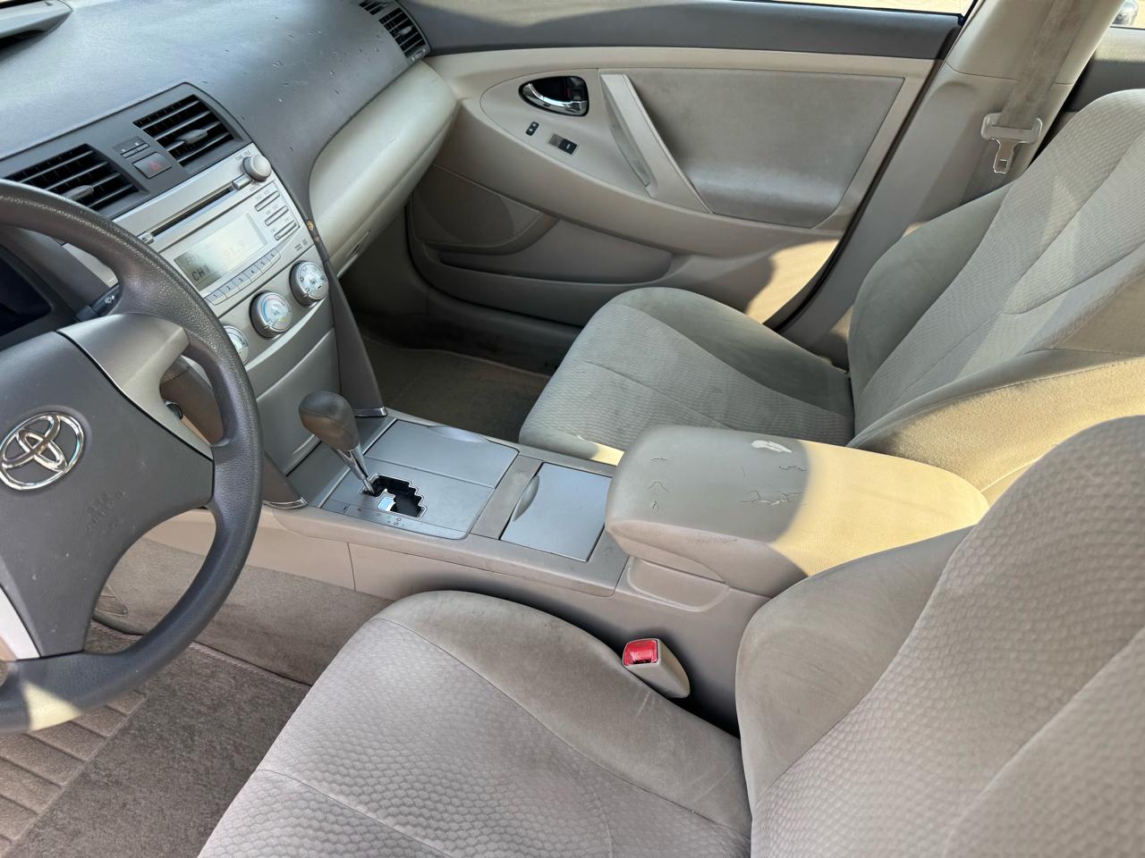 Toyota Camry  2010
