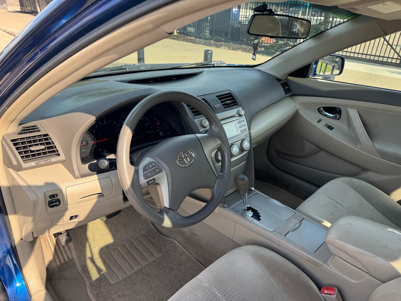 Toyota Camry  2010