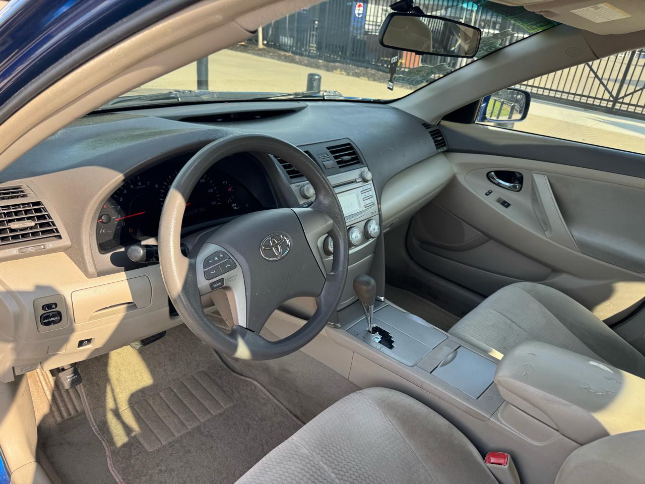 Toyota Camry  2010