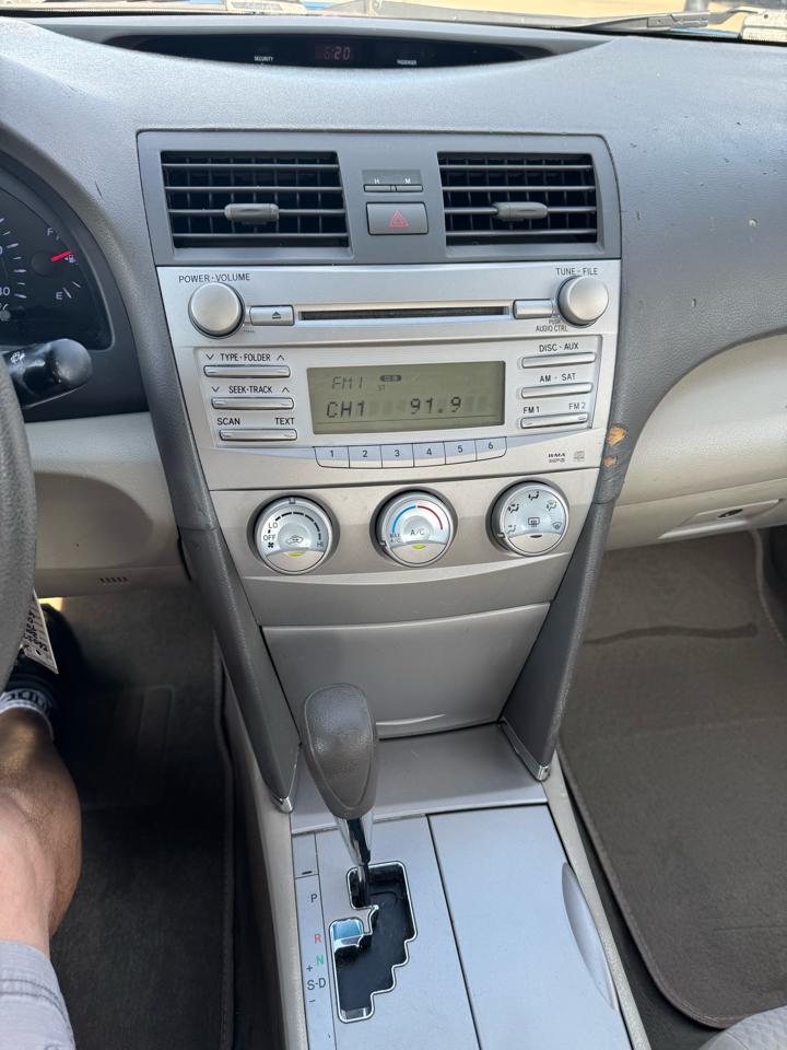 Toyota Camry  2010