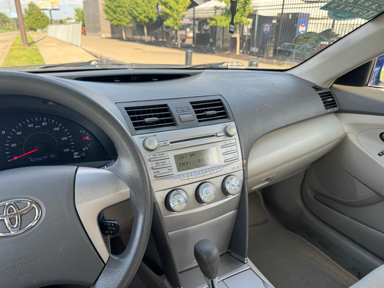 Toyota Camry  2010