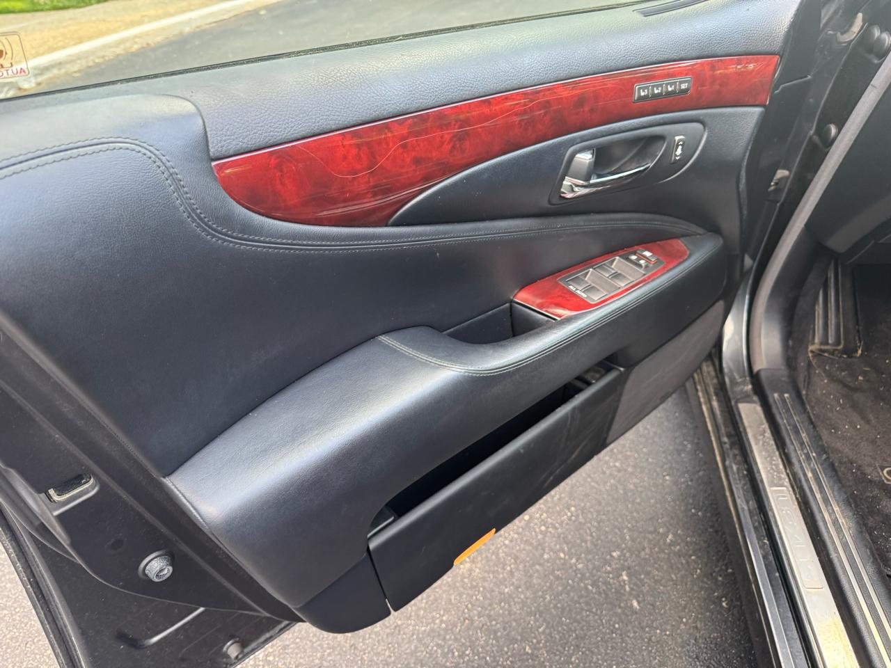 Lexus LS 460 L 2007