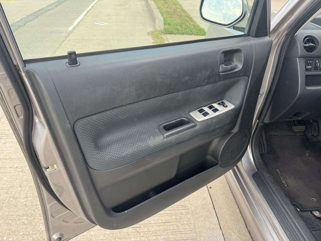Scion xB  2006