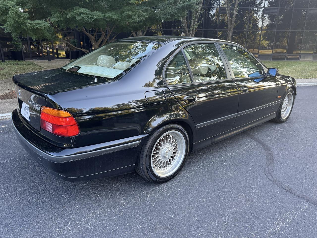 BMW 5-Series  1999