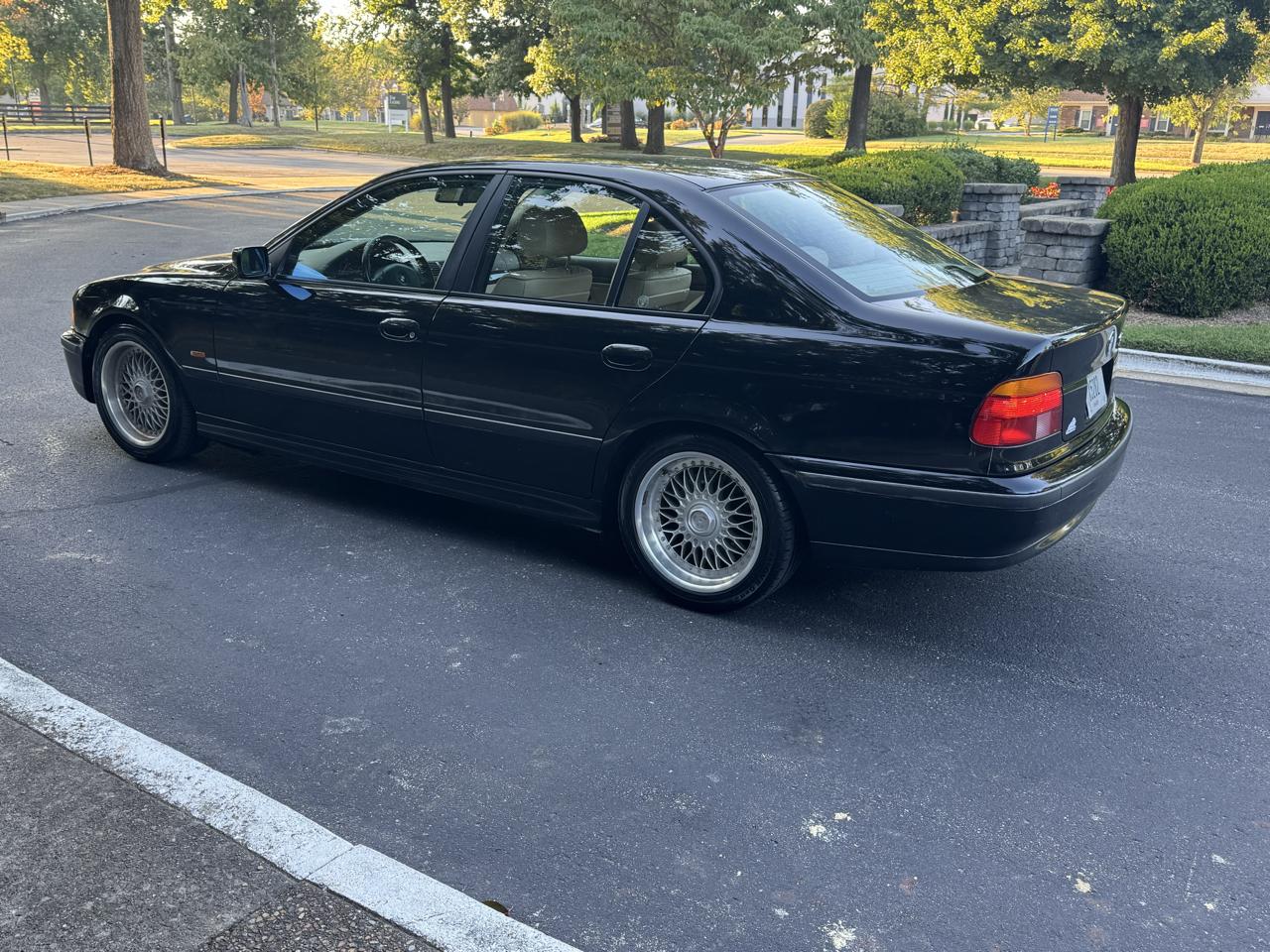 BMW 5-Series  1999
