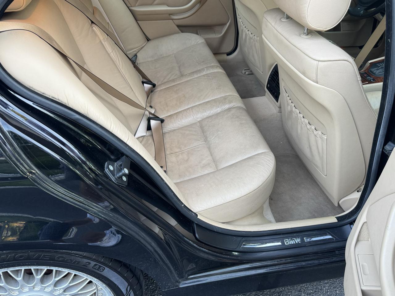 BMW 5-Series  1999