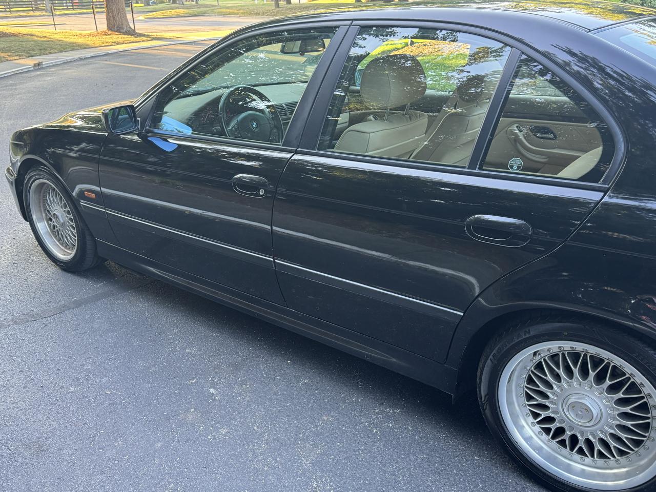 BMW 5-Series  1999