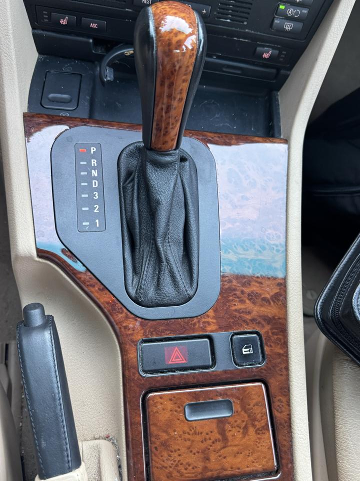 BMW 5-Series  1999