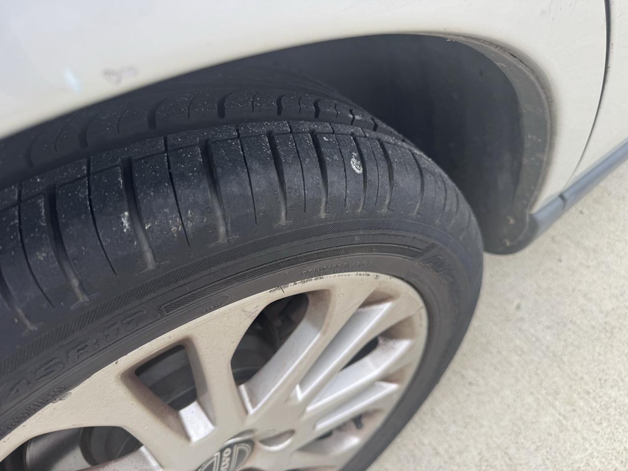 Volvo V70  2004