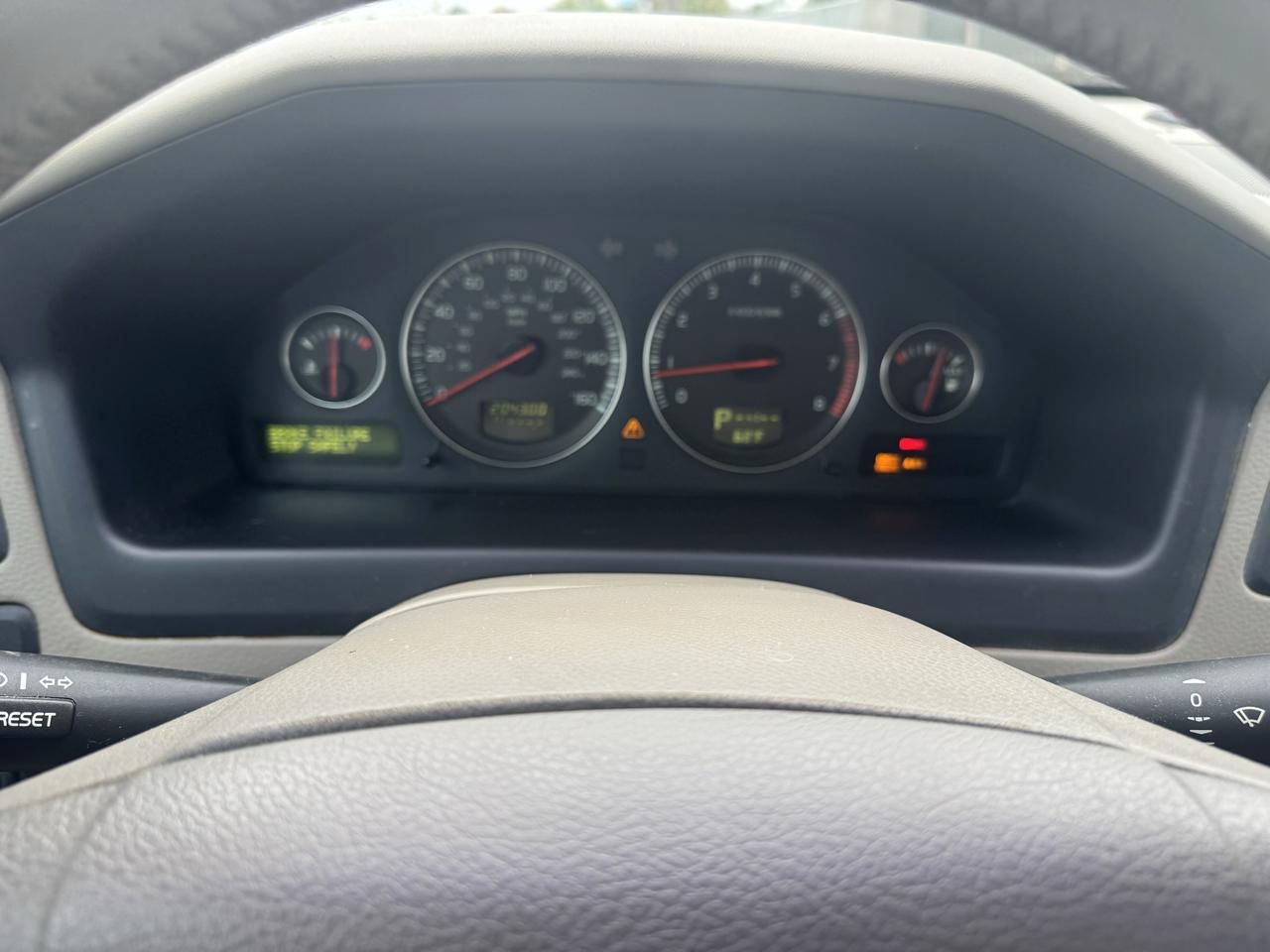 Volvo V70  2004