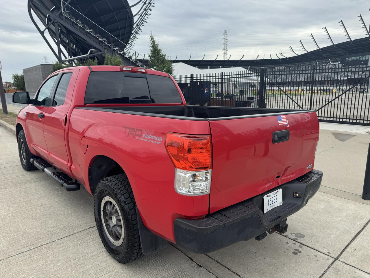 Toyota Tundra  2011