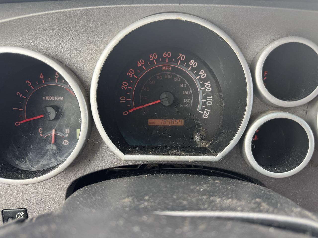Toyota Tundra  2011