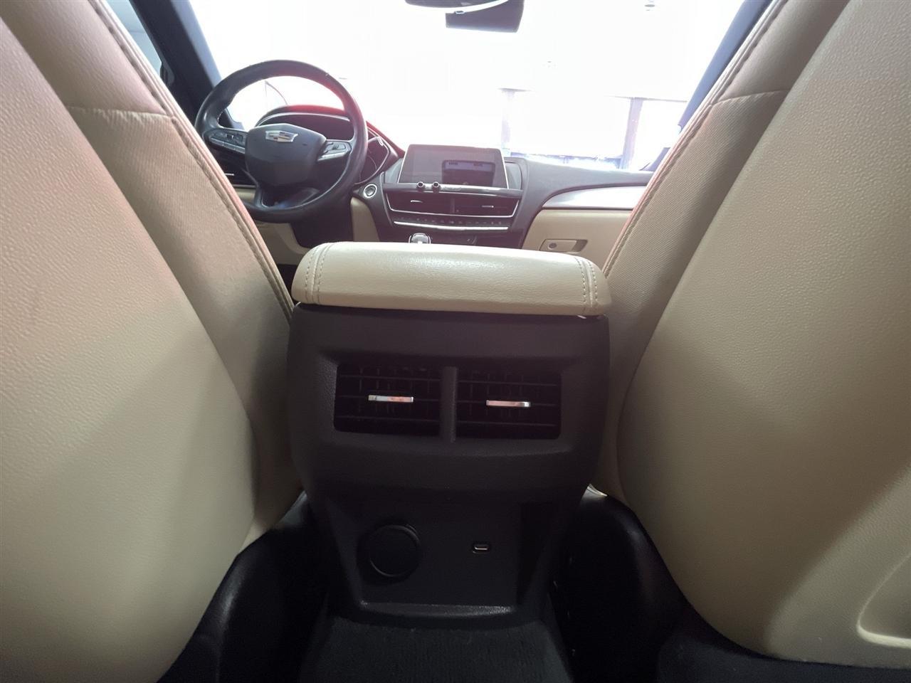 Cadillac CT5  2021