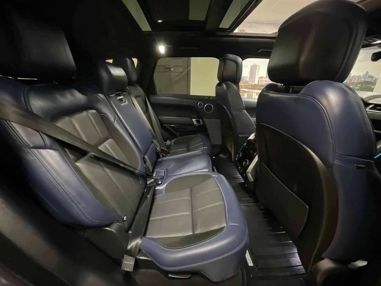 Land Rover Range Rover Sport HST 4D SUV 2020
