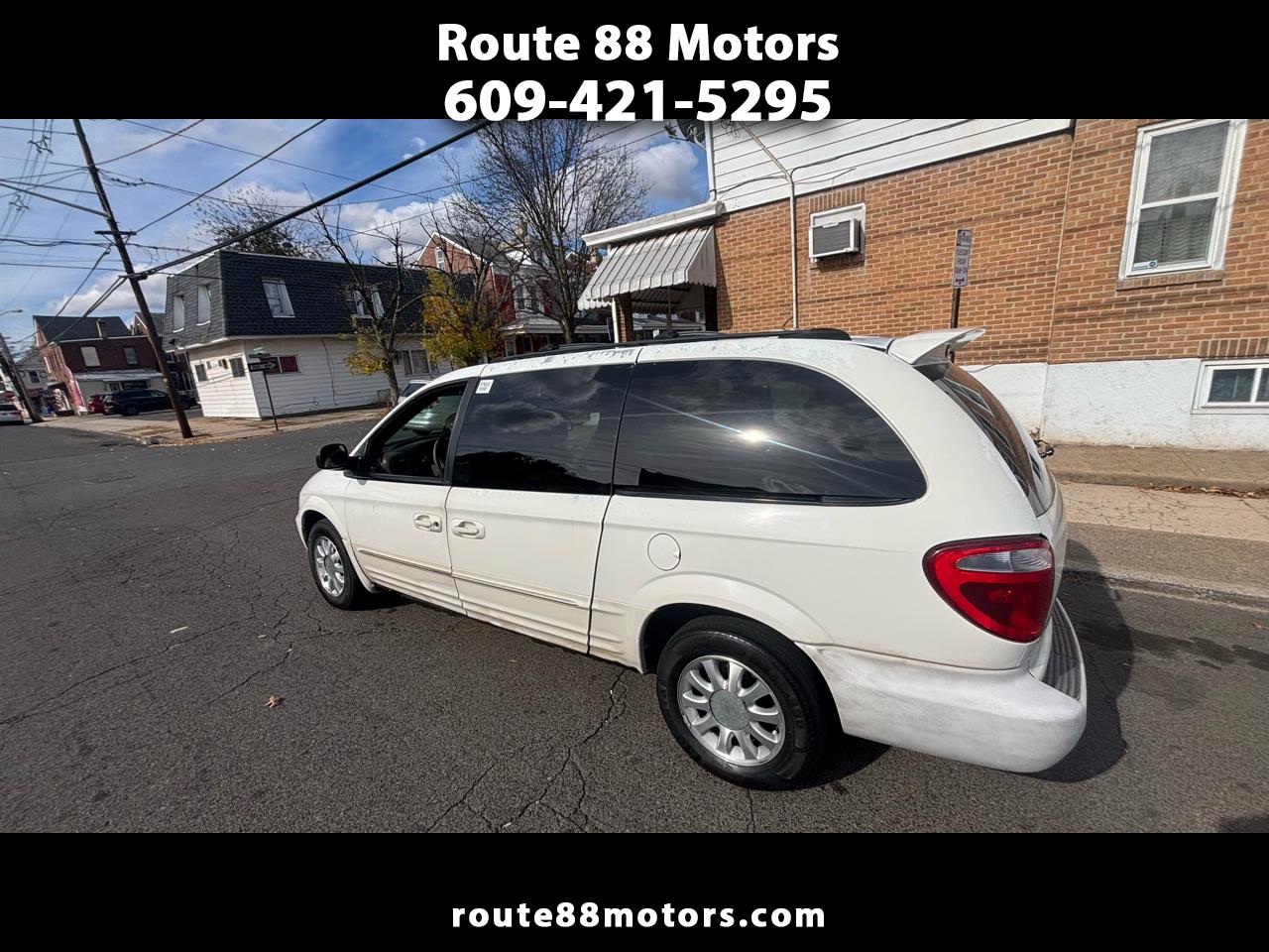 2002 Chrysler Town & Country LXI