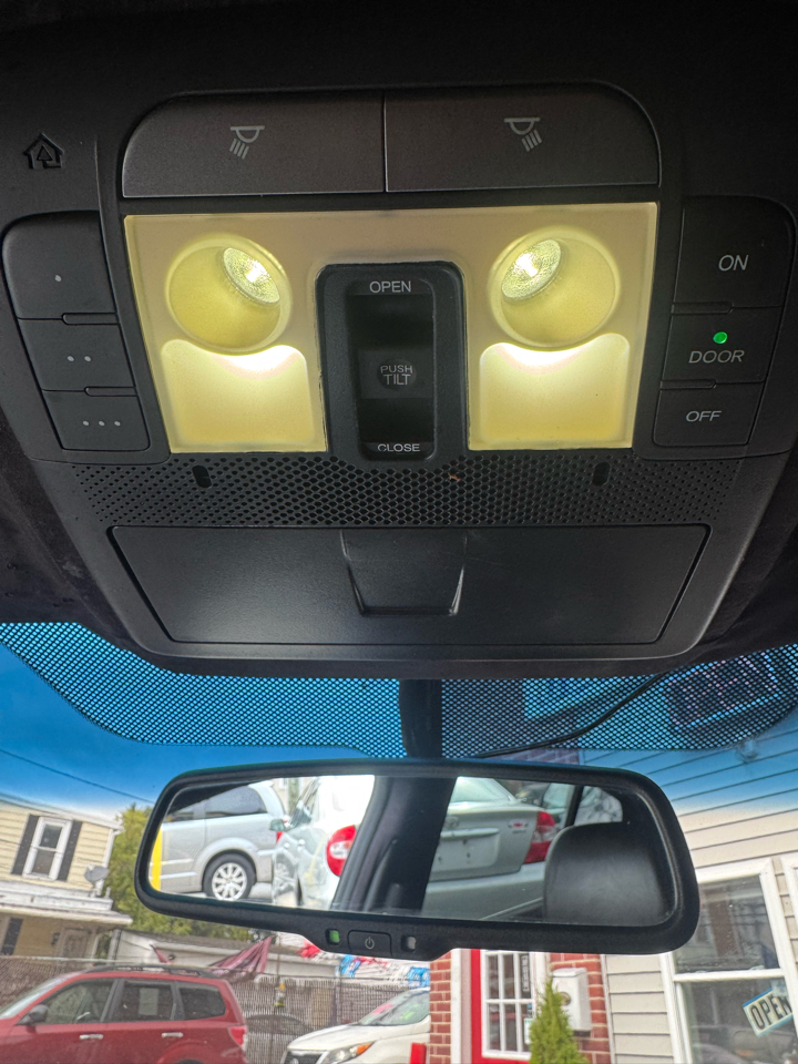 Acura TL 6-Speed AT SH-AWD with Tech Package and HPT 2012