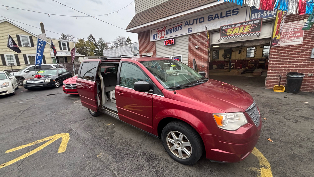 Chrysler Town & Country Voyager 2010