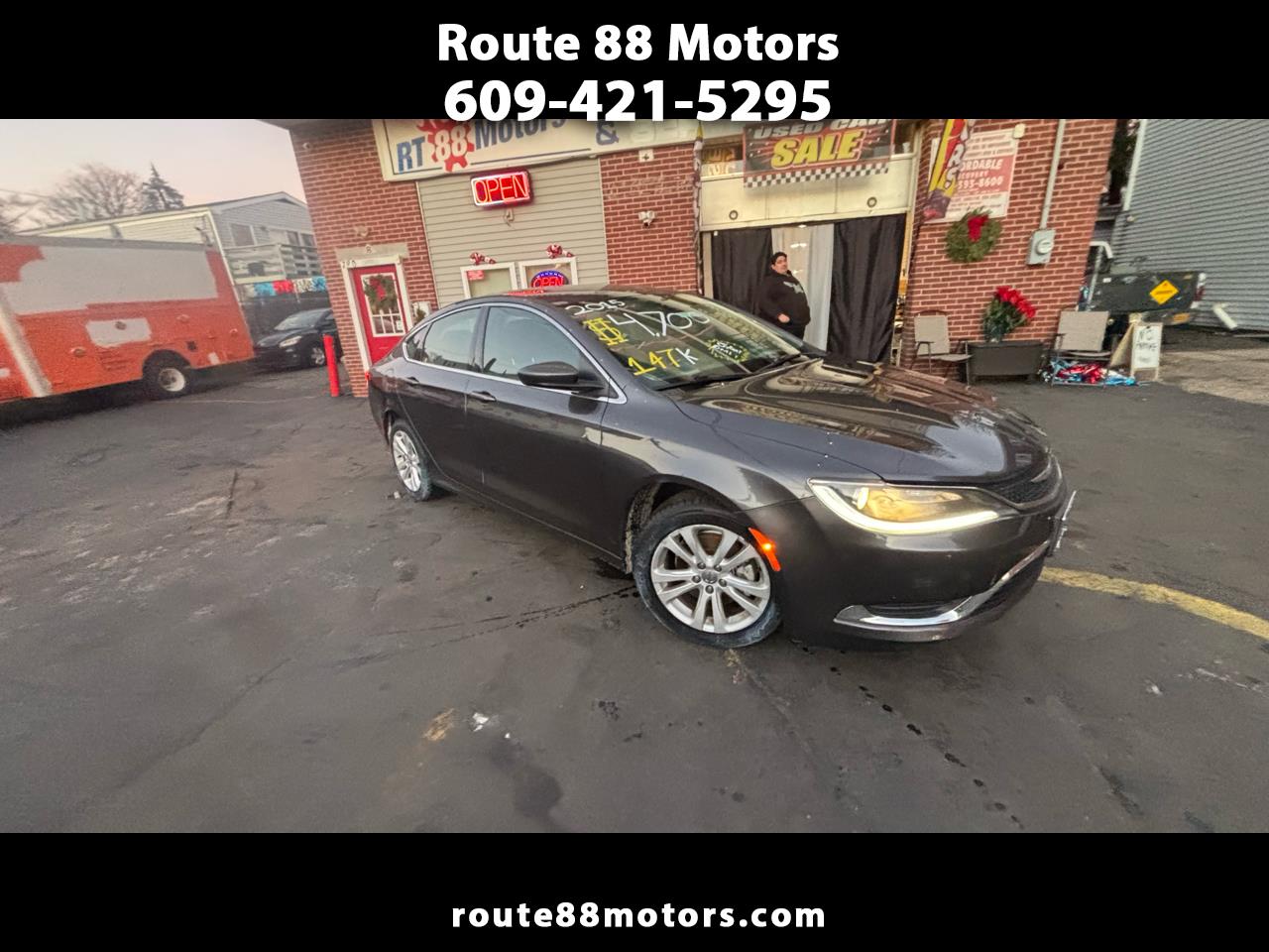 2015 Chrysler 200 Limited's photo