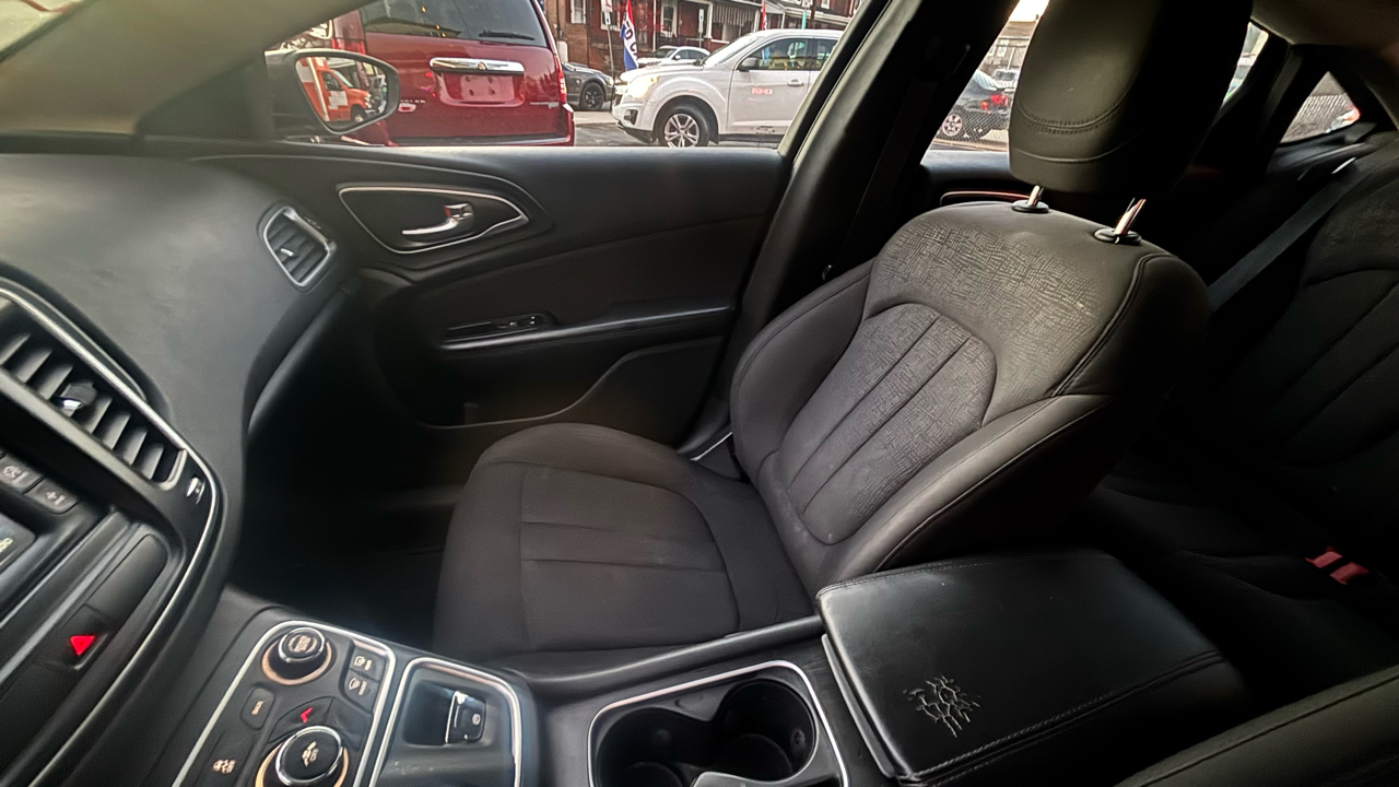 Chrysler 200 Limited 2015