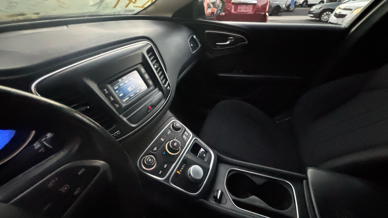 Chrysler 200 Limited 2015