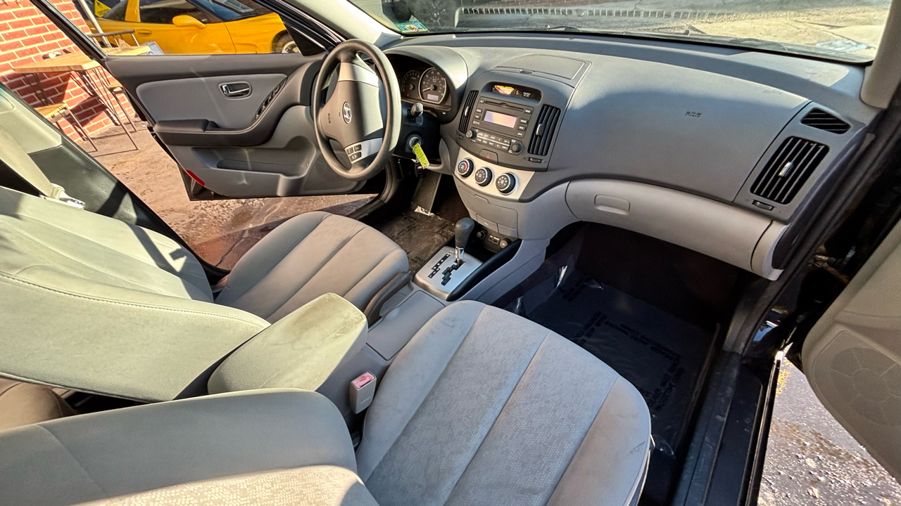 Hyundai Elantra SE 2010