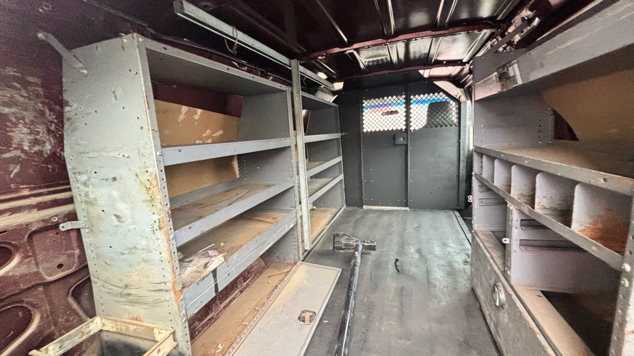 Ford Econoline E-250 2011