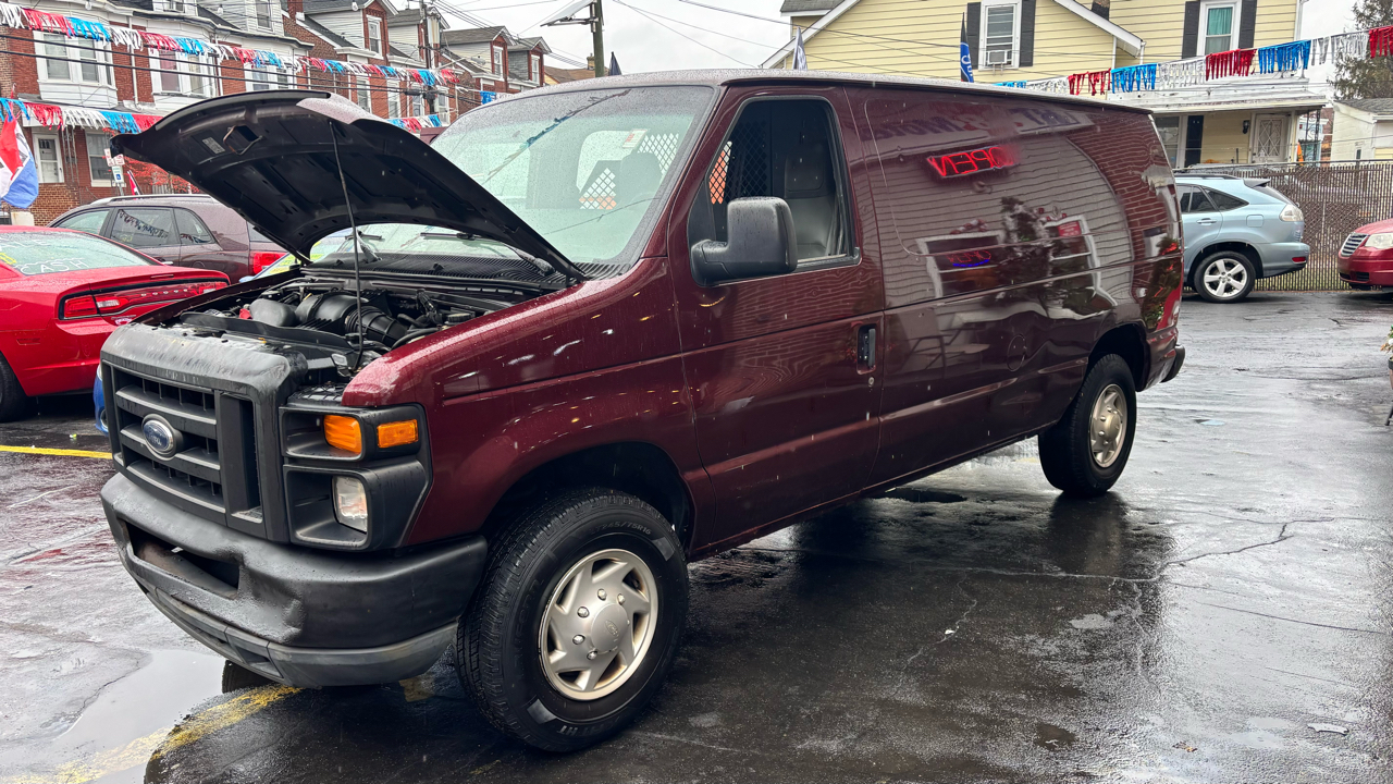 Ford Econoline E-250 2011