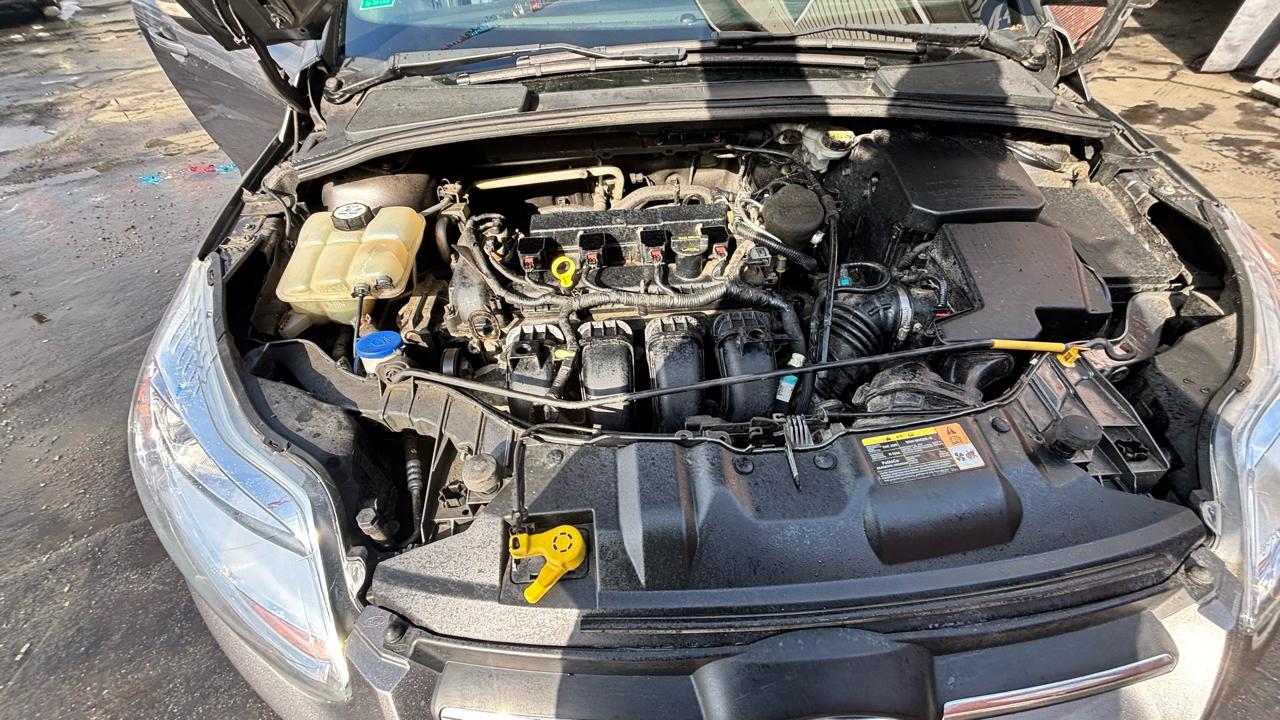 Ford Focus SE Sedan 2013