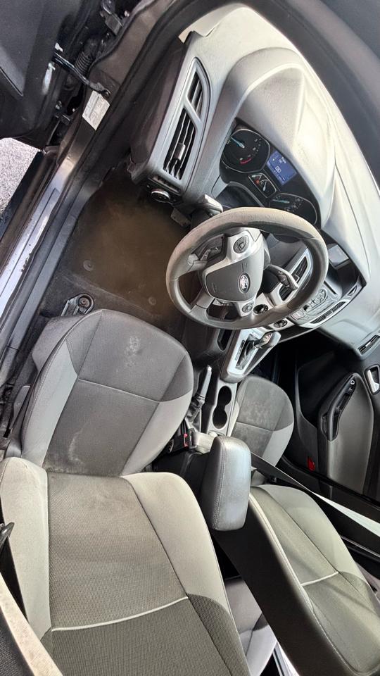 Ford Focus SE Sedan 2013